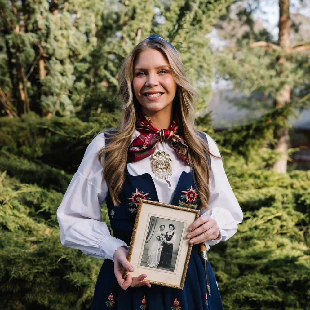 Jeanettes vandrebunad