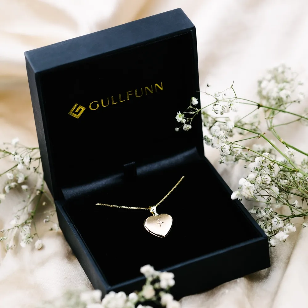 Smykkesett i etui fra Gullfunn