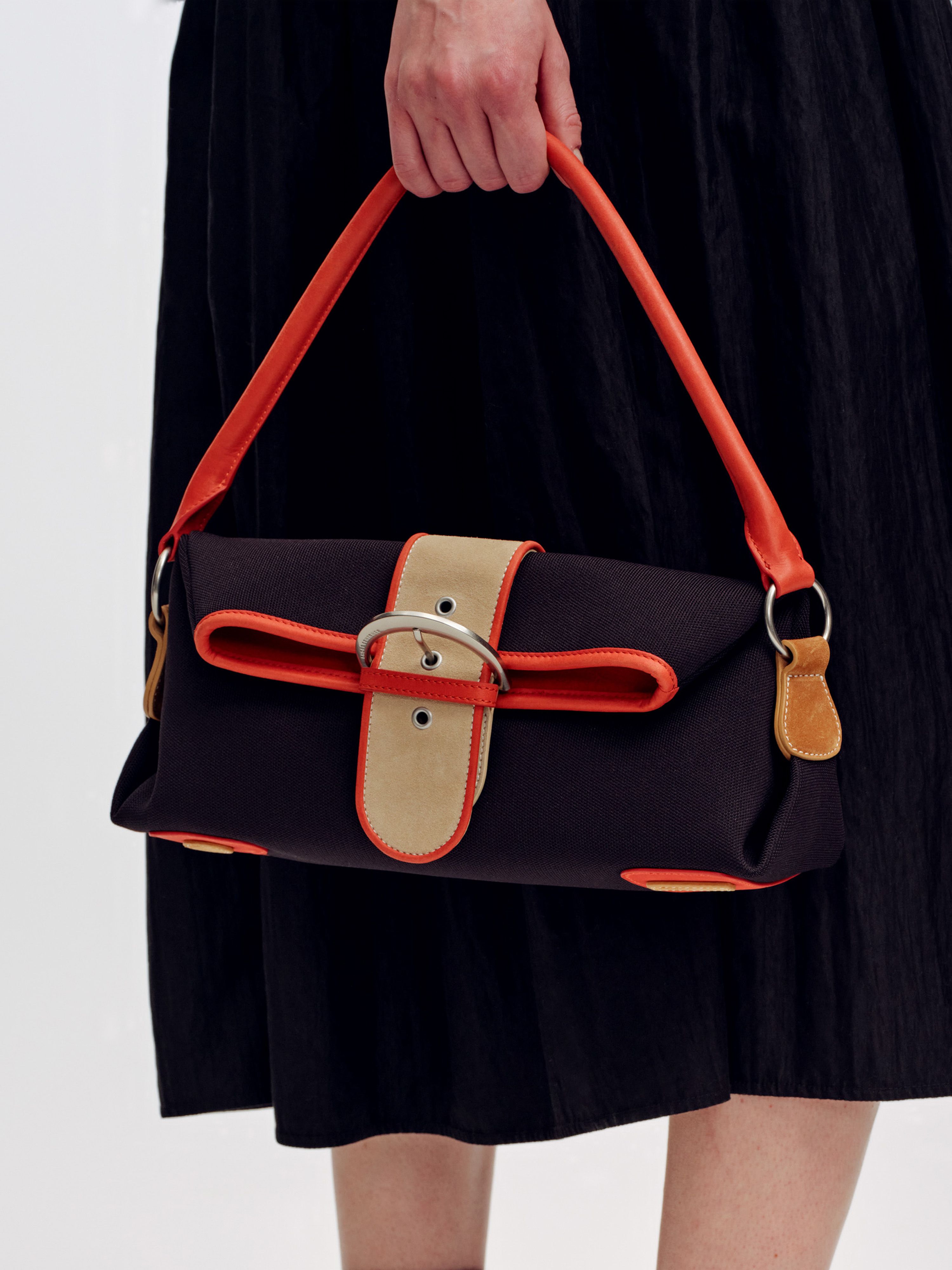 Hobo Bag | Short Sentence