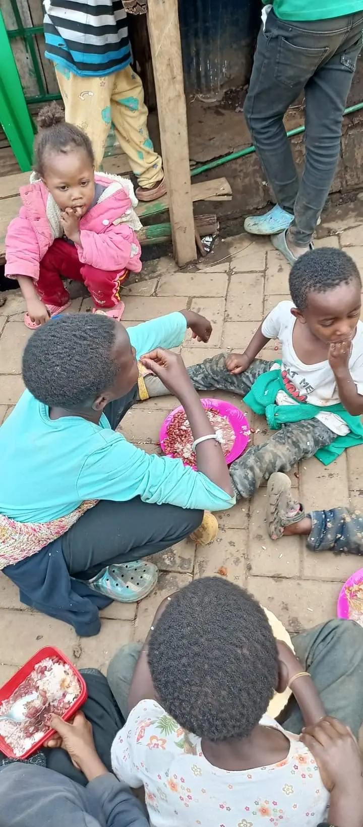 Field report gallery image 1: Week 16 - Children Feeding Program