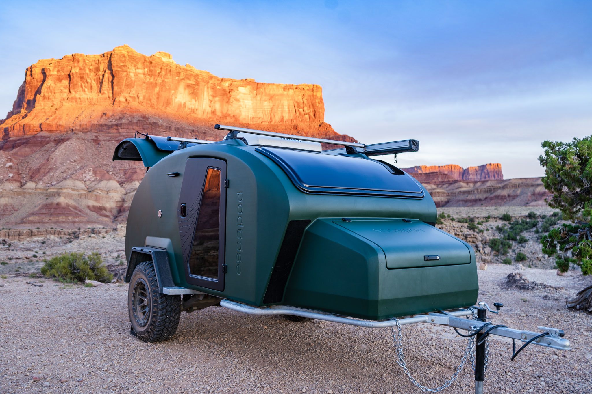 Topo2 Teardrop Camper Is a Disruptive Off-Grid Machine Built With Recycled  Plastics - autoevolution