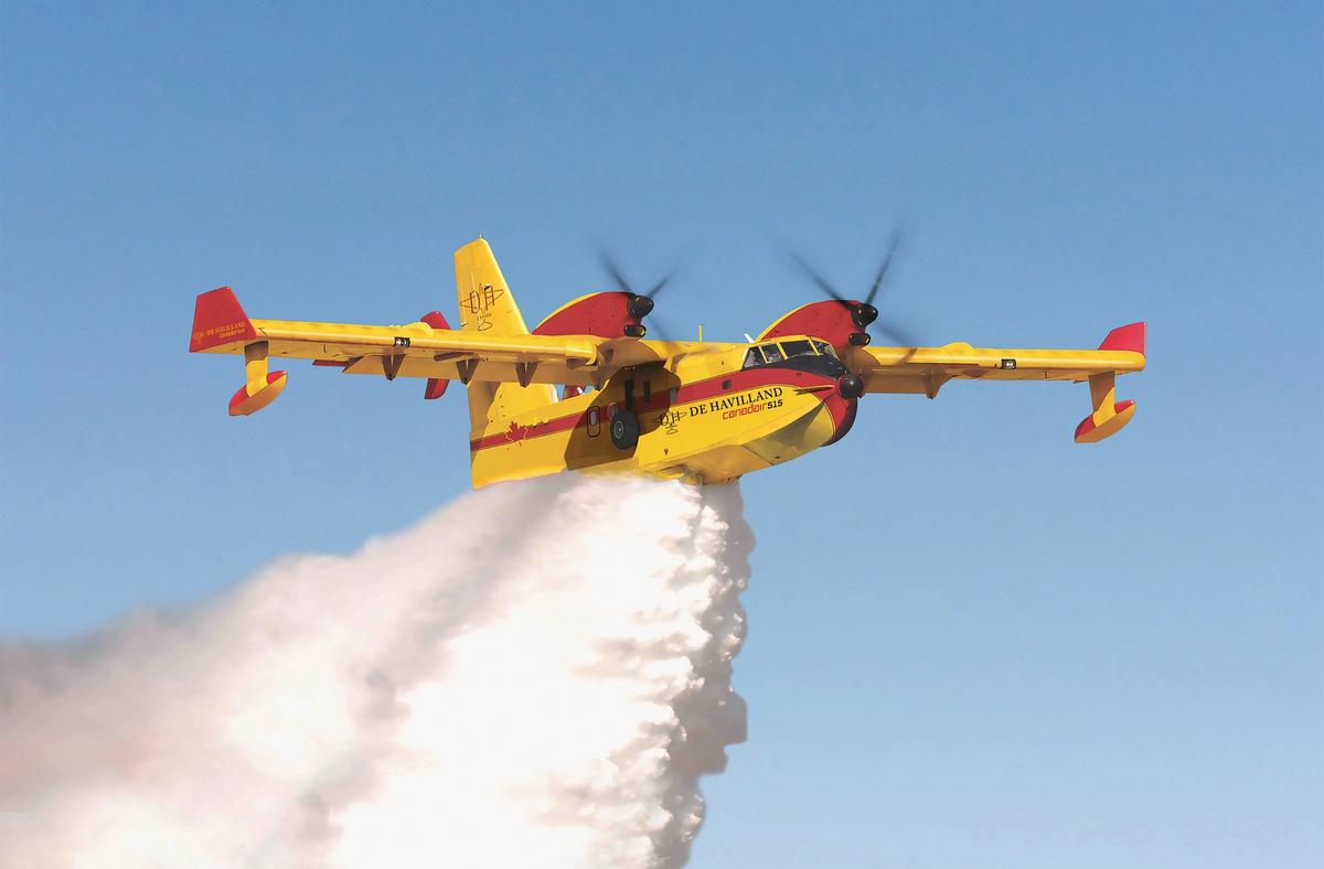 De Havilland’s Super Scooper in flight