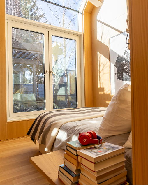 Ulster House in Toronto Living Bedroom