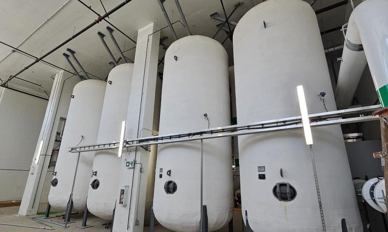 These heat pumps will move energy into Sen̓áḵw’s district hub, which then distributes heat through the buildings.