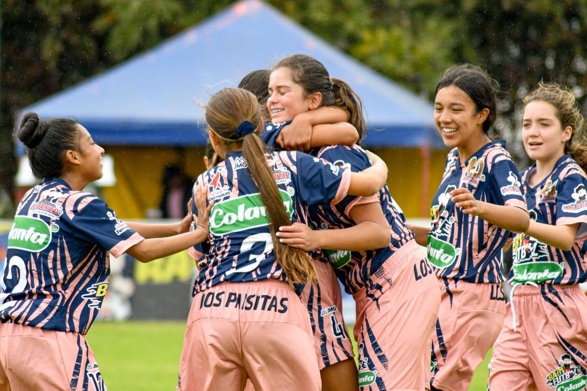 FURIA mueve a su roster femenina de CS2 a Valorant