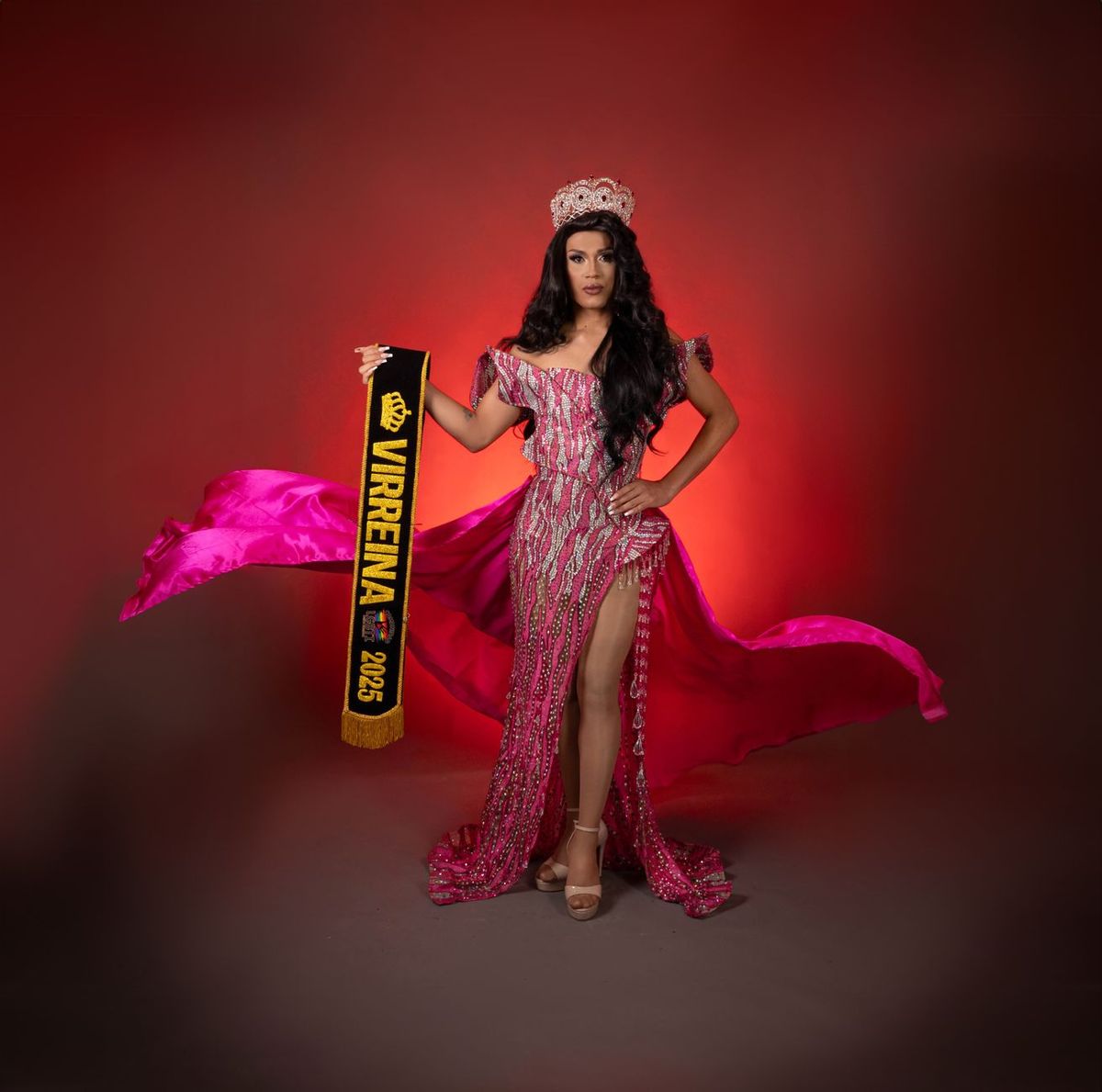 Yasmine llega con hype y aterriza en tier C