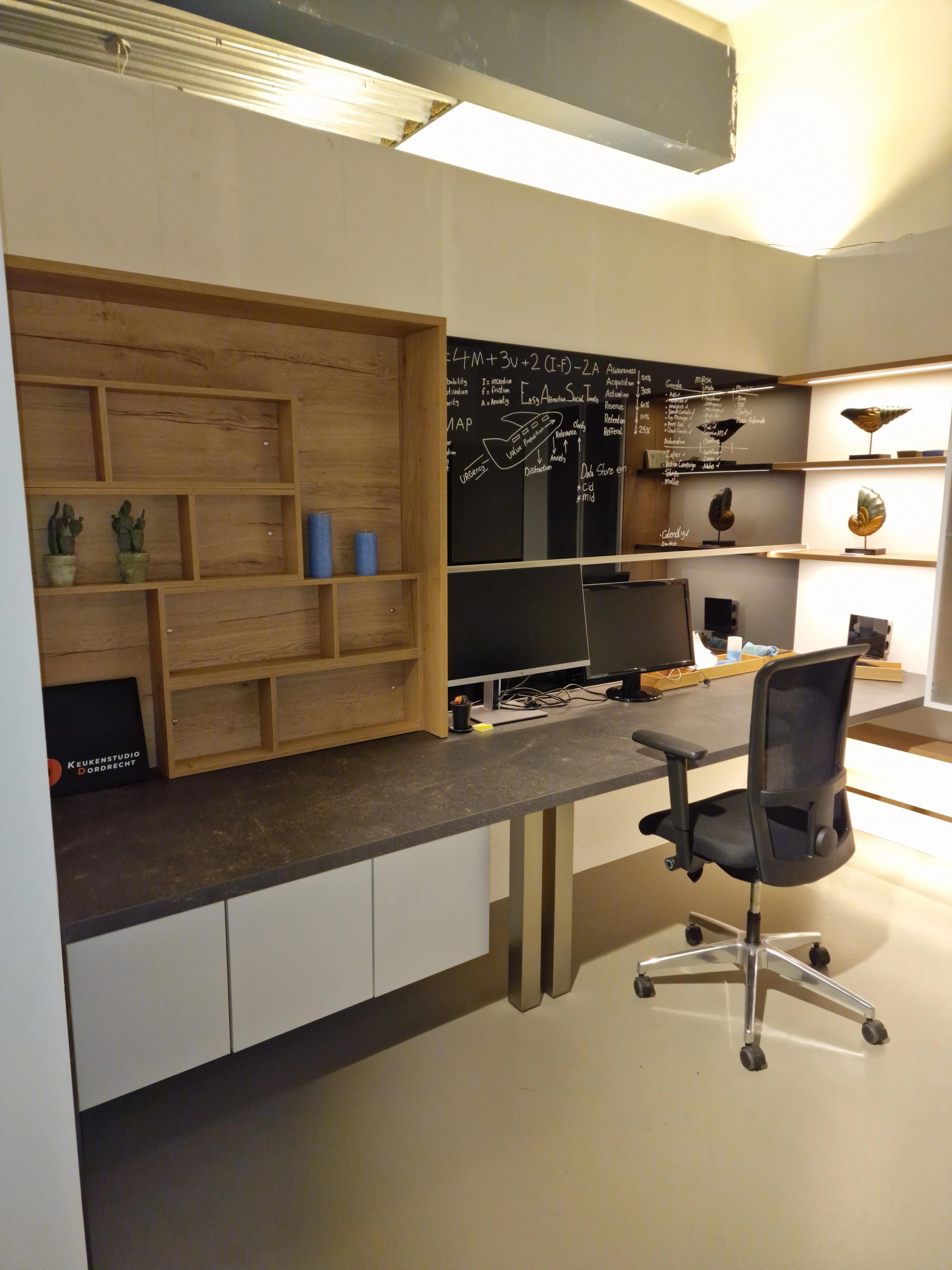 Complete thuiswerkplek / kantoor / bureau