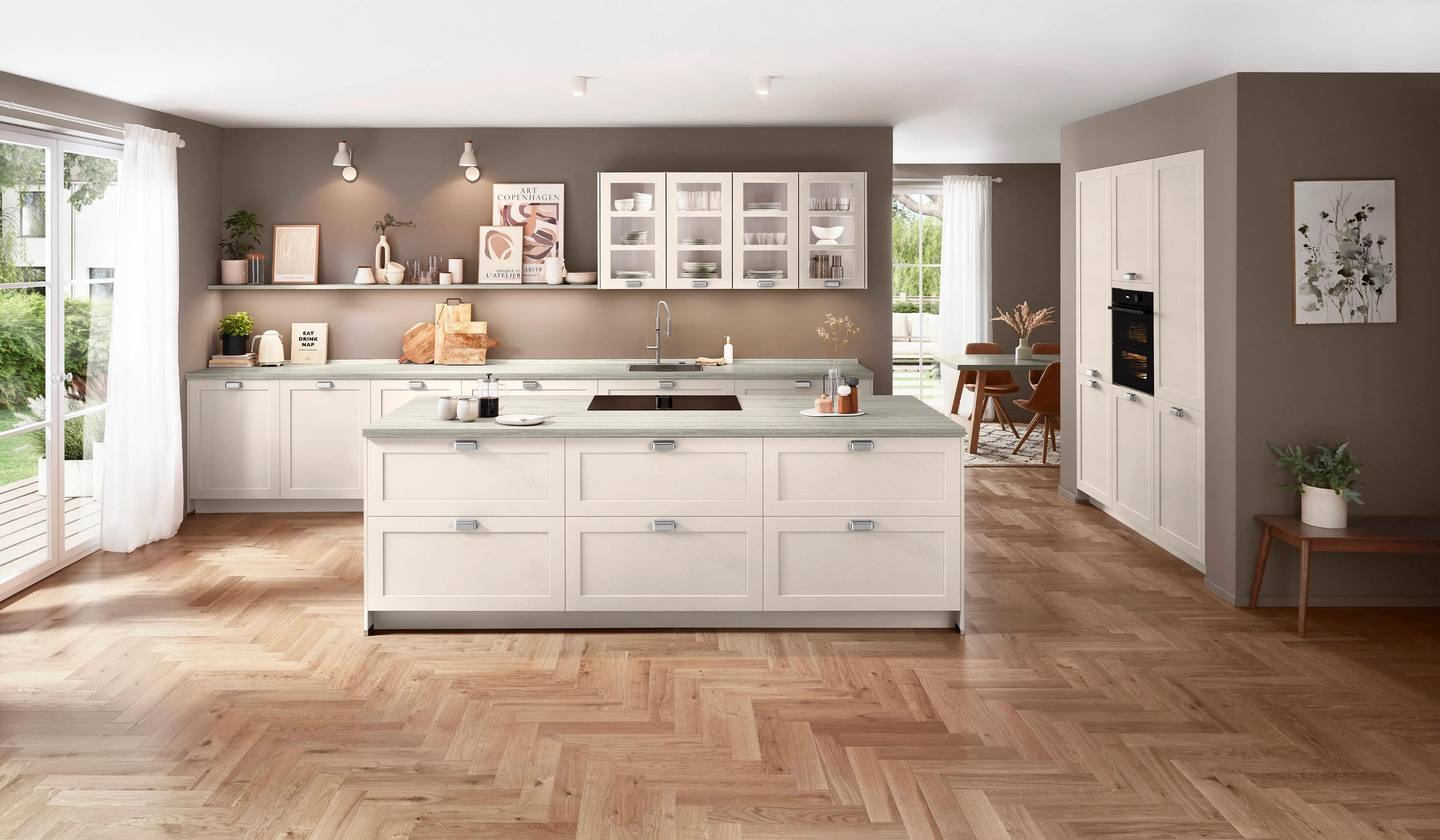 Nobilia Nordic 788 keuken in warm wit met groot kookeiland en visgraat vloer