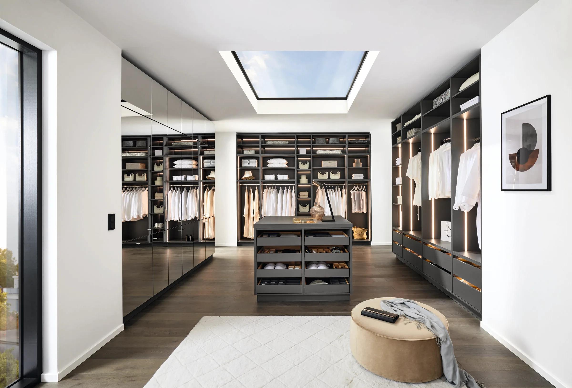 Ballerina Top 1621 Smart Mirror 6860 inloopkast in antraciet met LED-verlichting en spiegeldeuren