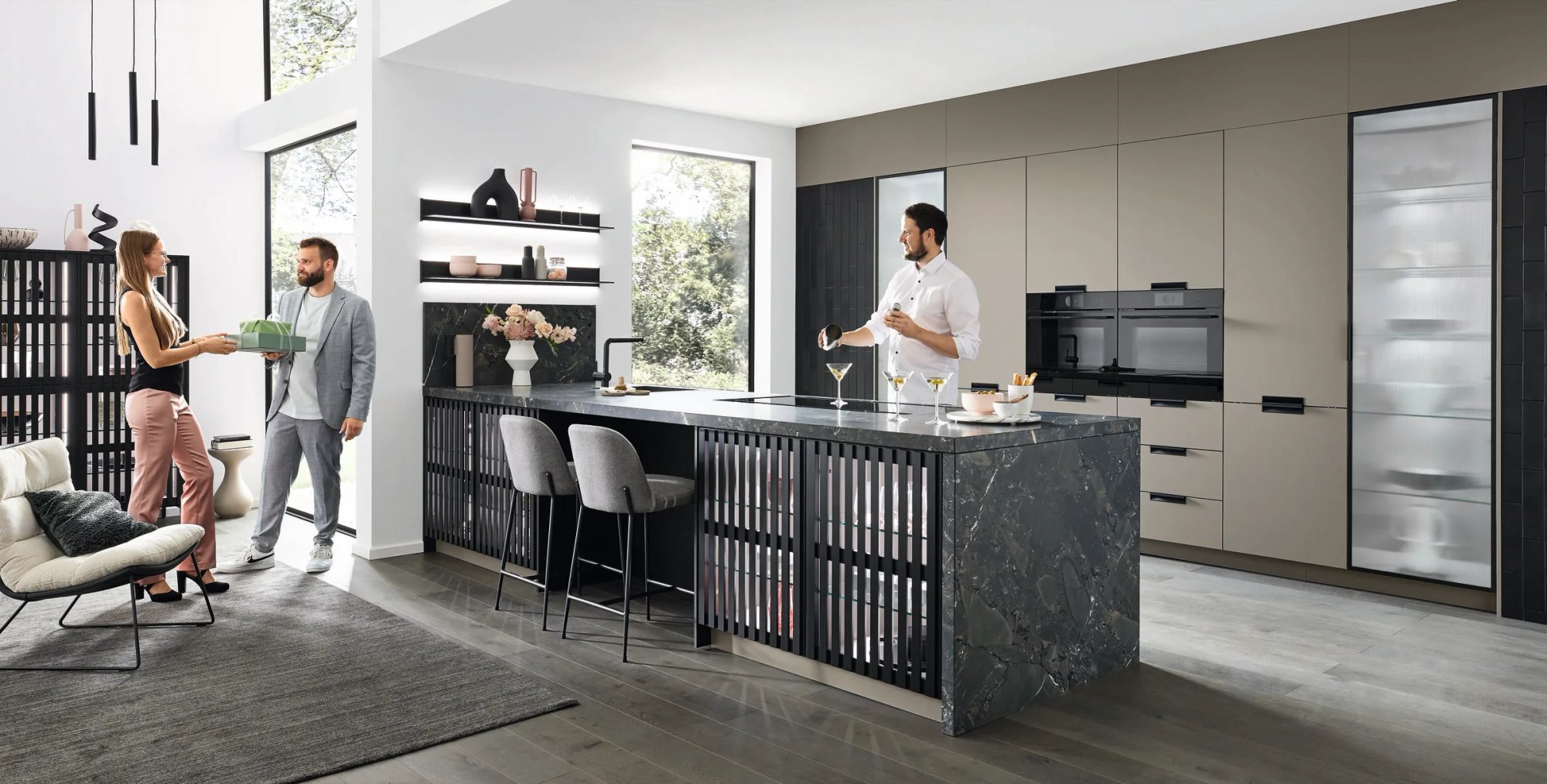 Ballerina Pur 2681 design eilandkeuken met lamellen eiland en donker marmer