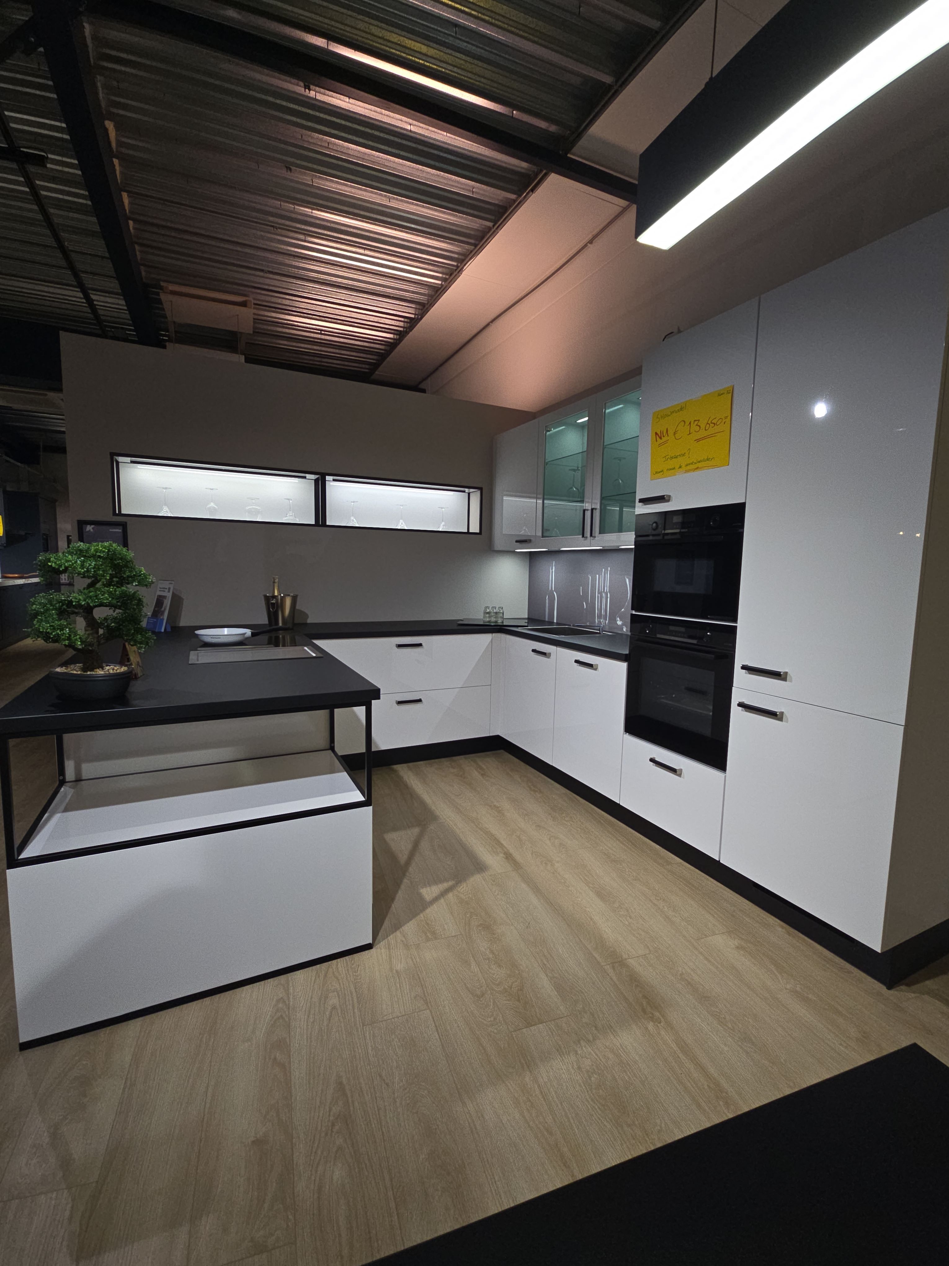 Nobilia Flash Alpine Wit