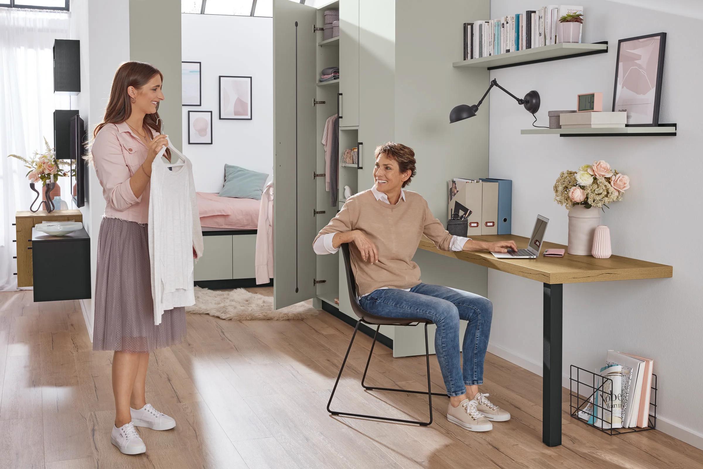 Ballerina Resopal Pro 31001 saliegroen woonoplossing slaapkamer met inbouwkast en thuiswerkplek