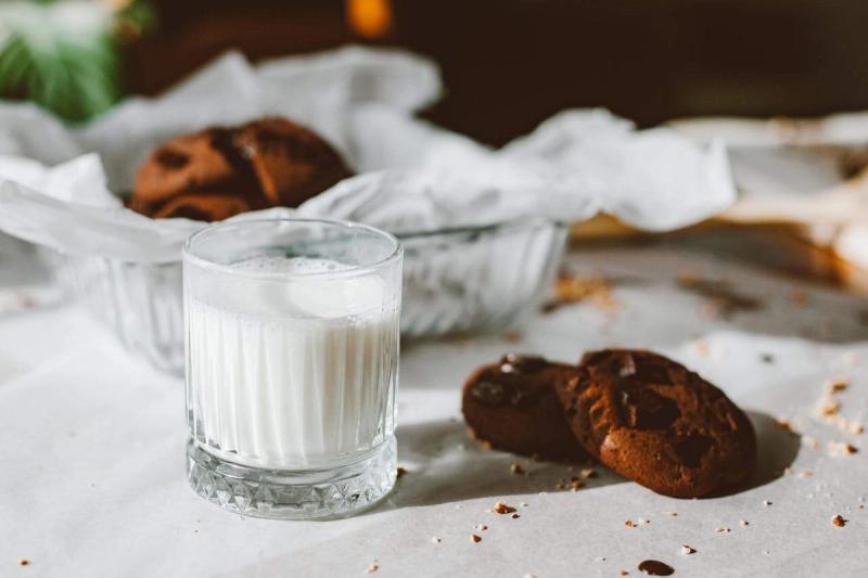 ¿Puede un bebé superar la alergia a la leche de vaca?