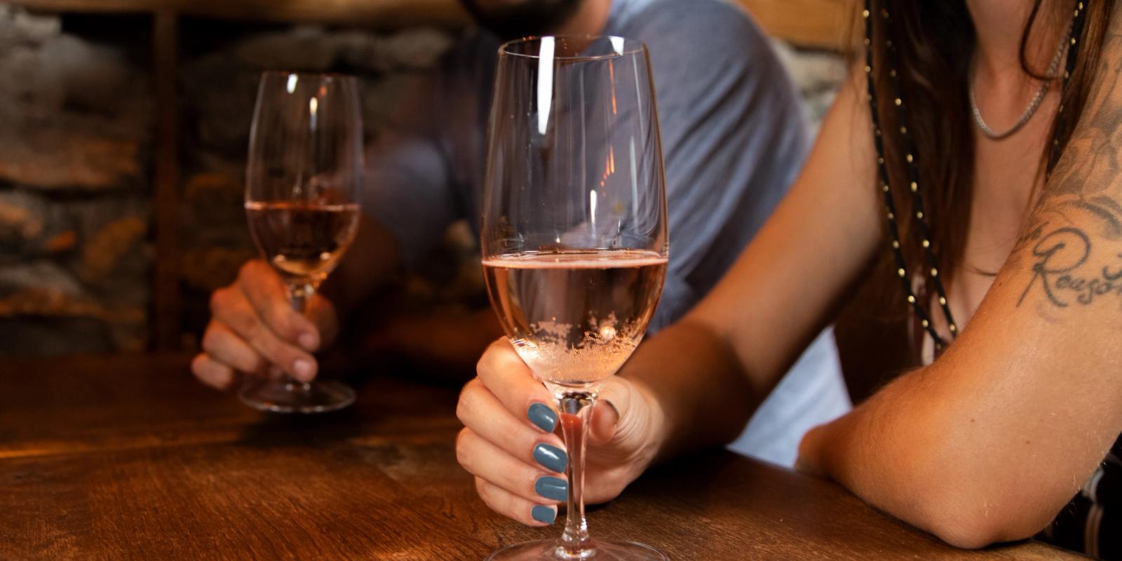 WEISS & ROSÉWEIN OFFEN