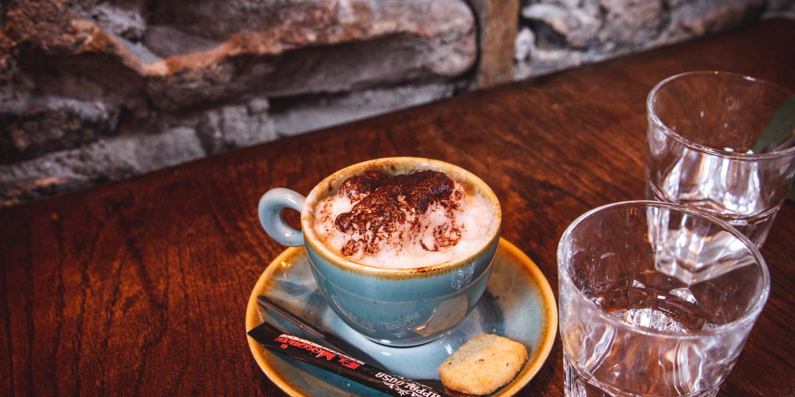 KAFFE & MILCHGETRÄNKE