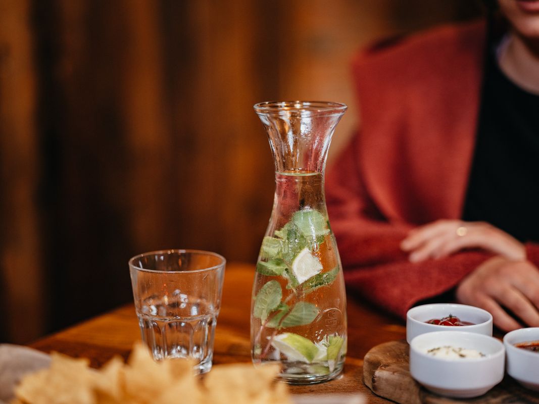 SORSIWASSER MIT UND OHNE KOHLENSÄURE