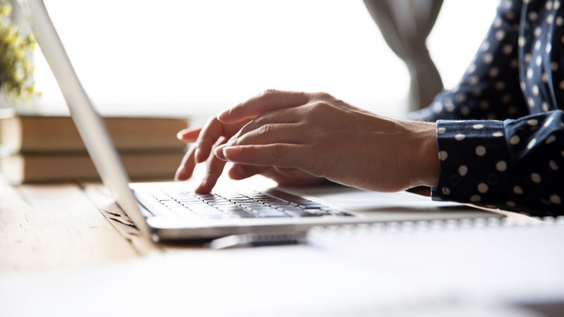 Investment Shopping: Investing in E-Commerce Stocks