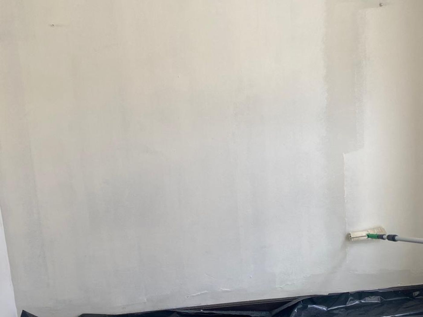 Interior Painting Complete Wall Renewal before renovation