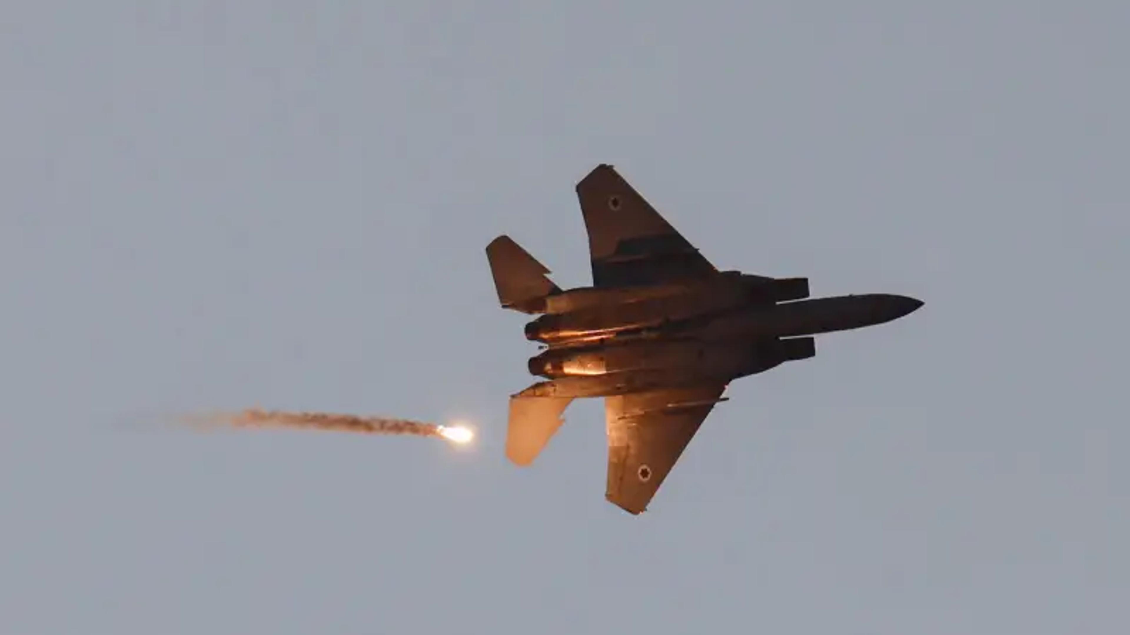 صاروخ كتف صيني وراء إسـقاط المقاتلة الأمريكية F-15E فوق إيران!