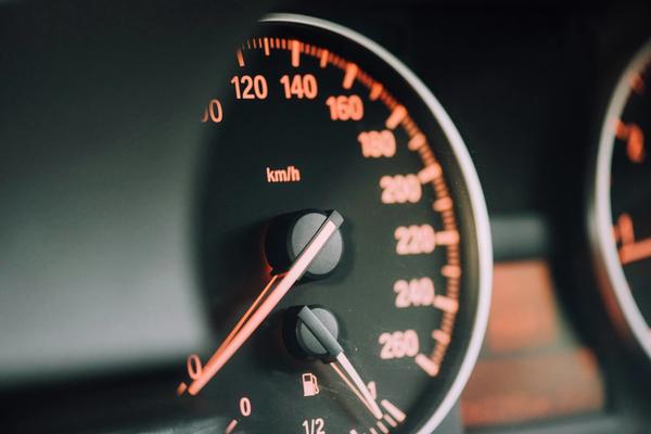 47% of Americans Fear Running Out of Charge — Is EV Range Anxiety Still Real in 2026?