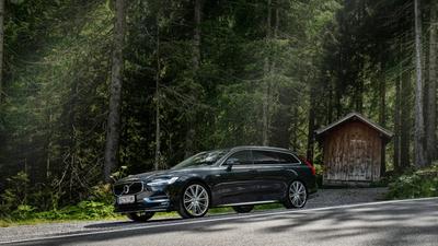 Volvo Recalls 40,000 Electric SUVs: "I'm Afraid to Charge in My Garage"