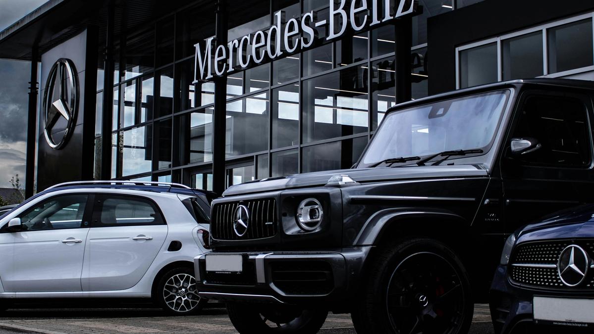Dealer Markups Drop to 3-5% Over Invoice in 2026 — But Hidden Fees Replace MSRP Premiums