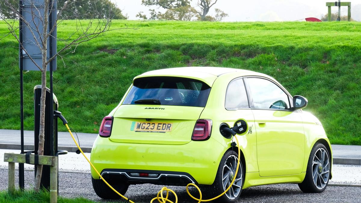 EV Charging Stations Fail 1 in 5 Attempts — Only 71% Success Rate Creates "Charging Anxiety"