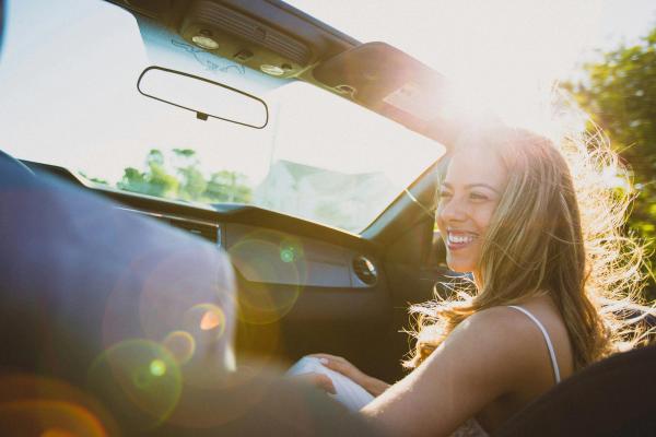 Women Make 80% of Car Buying Decisions But Only 38% Feel Confident — Dealerships Underestimate Biggest Market