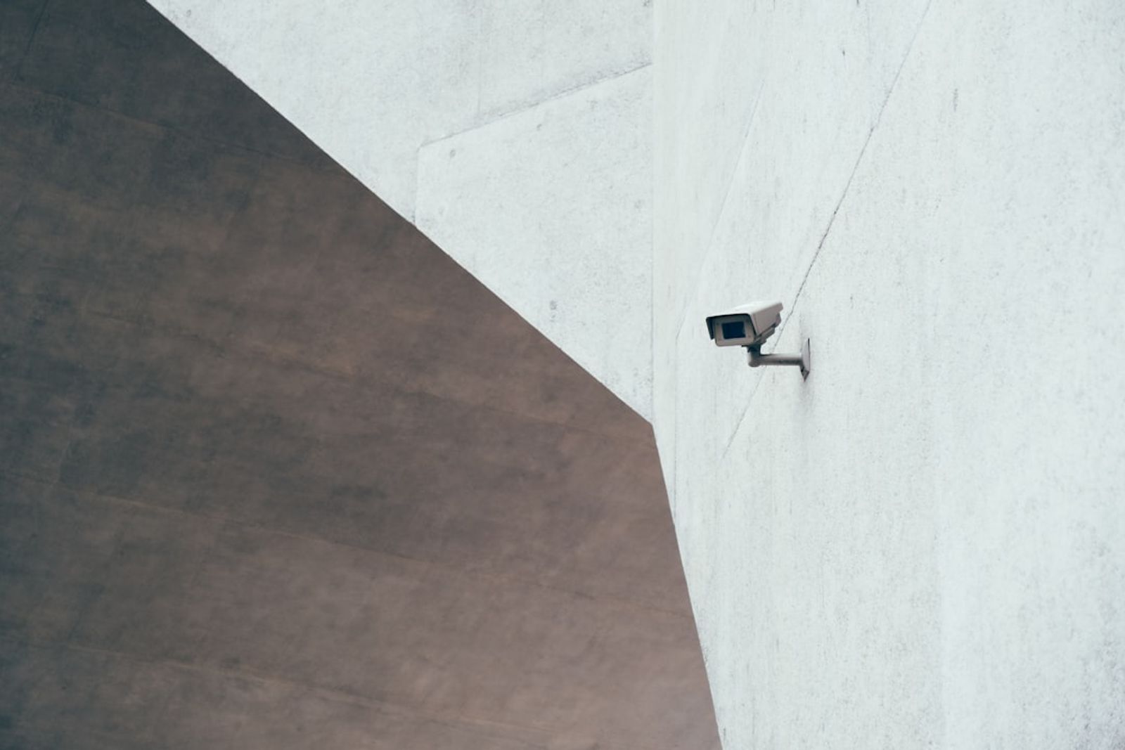 Surcharges and Sensors: The Tech and Ethics Behind Flock Safety Cameras