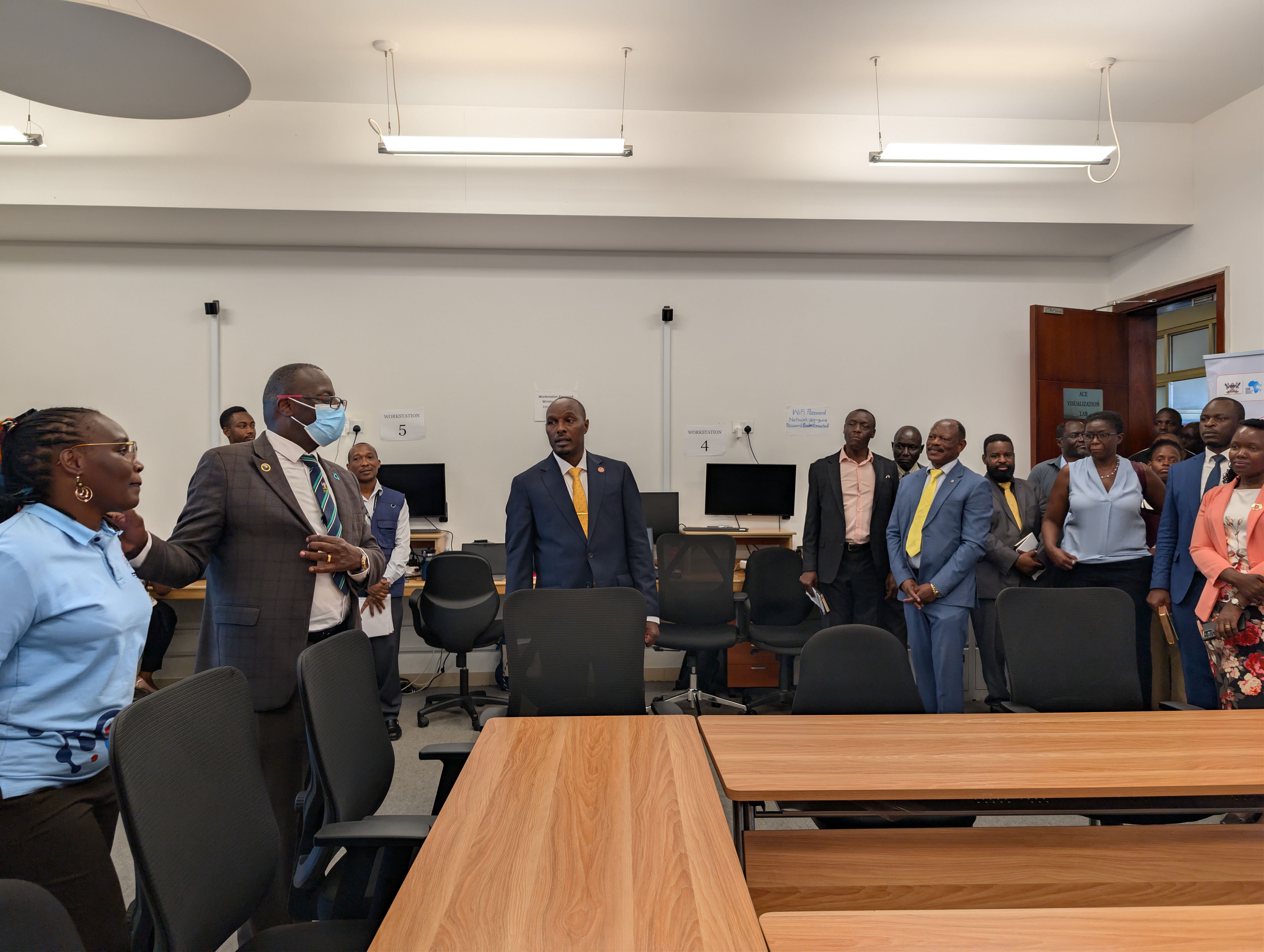 Minister of Science, Technology and Innovation Visits ACE-Uganda to Showcase Bioinformatics in Action 