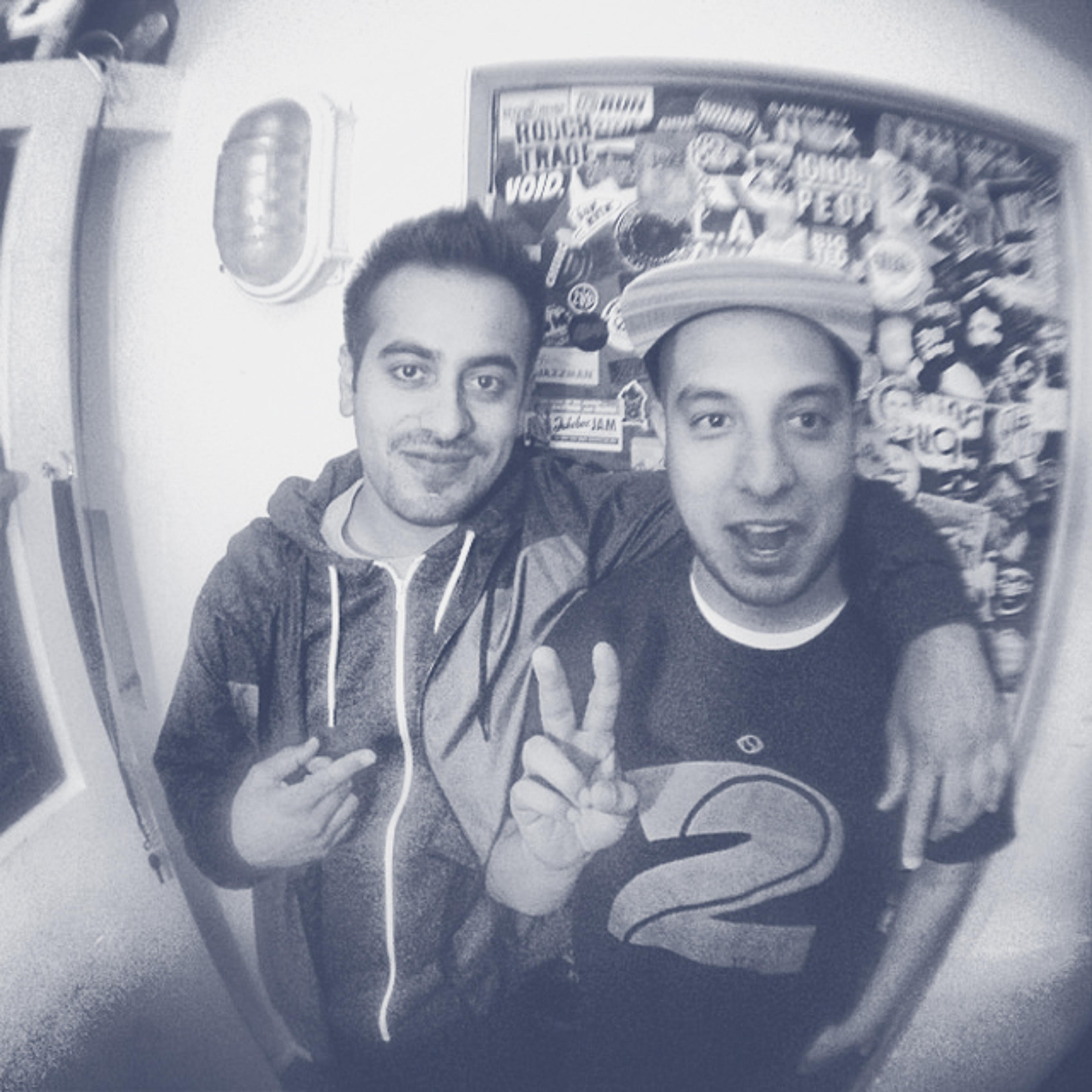Esgar, Jo Def & Kutmah