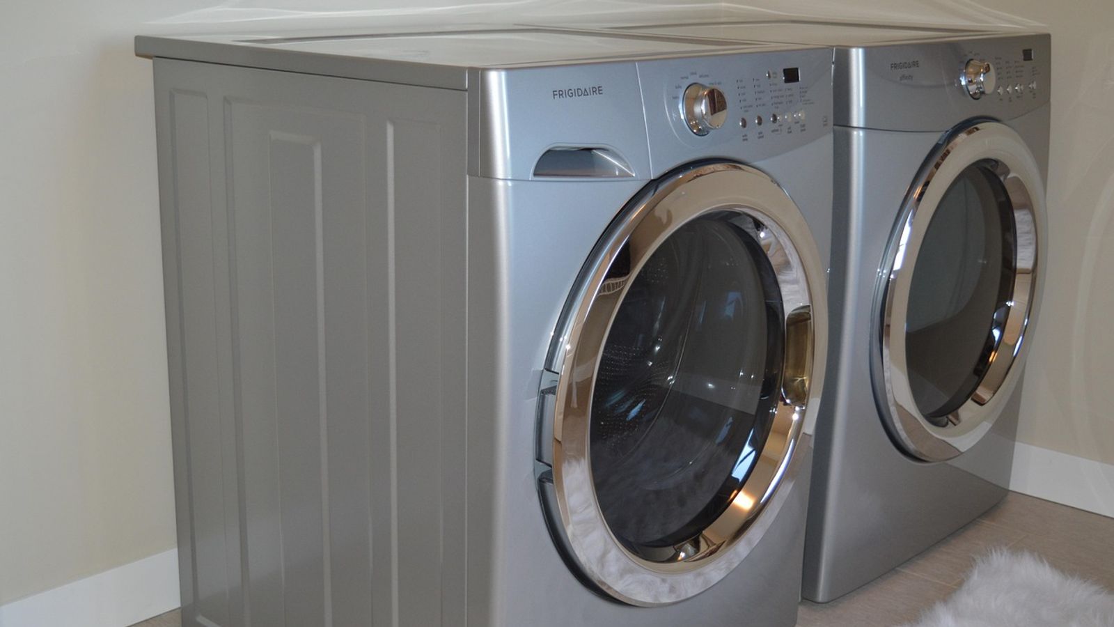 Household washing machine in a laundry area