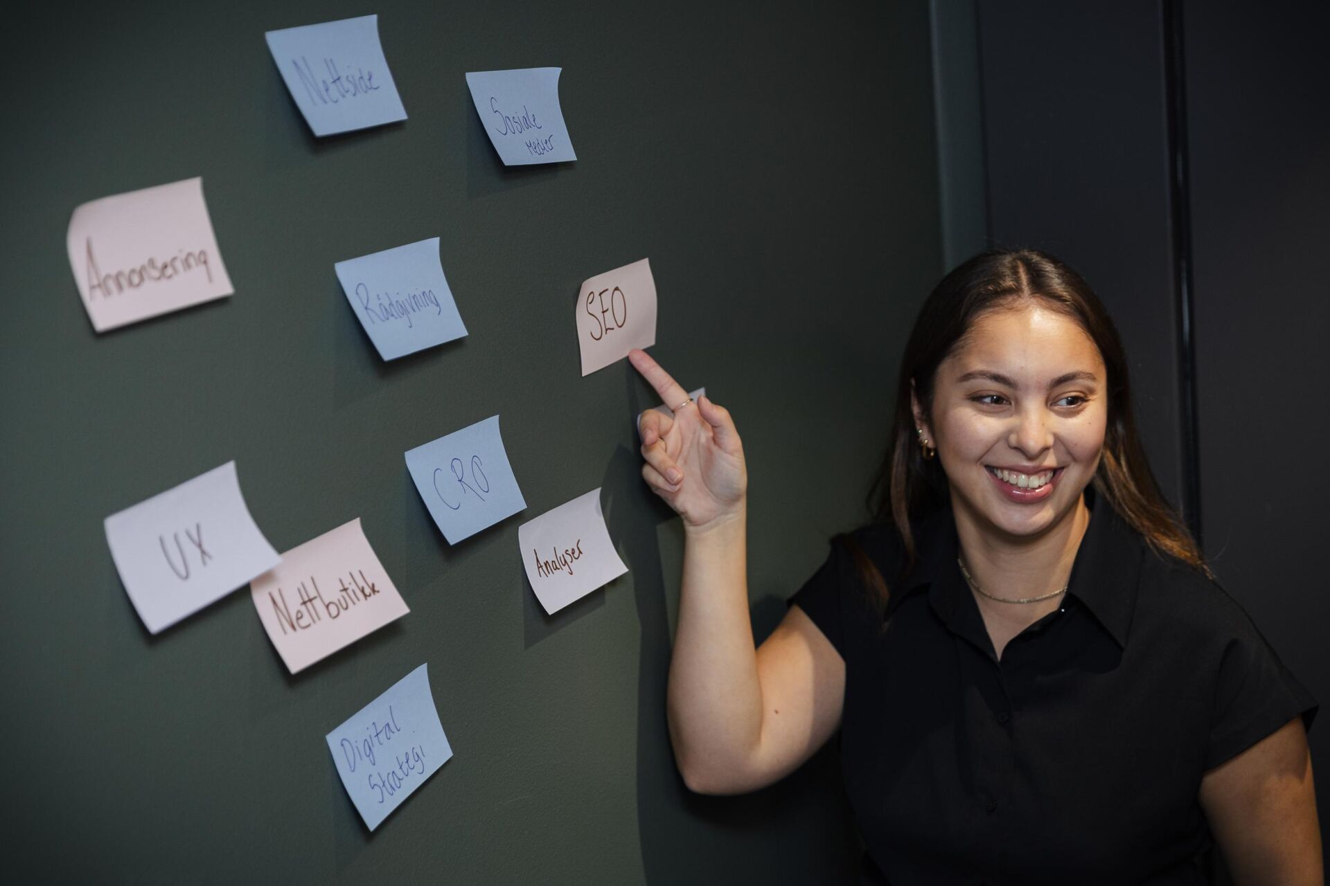 How to write effective category descriptions