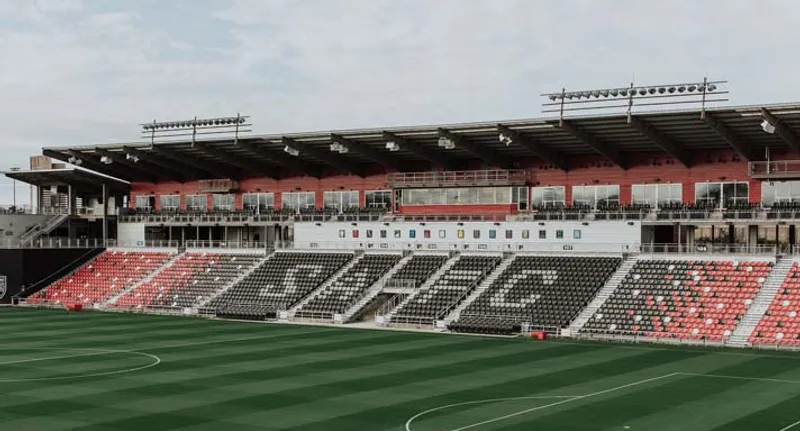 Albion FC desembarca en Estados Unidos: alianza estratégica con Spurs Sports & Entertainment