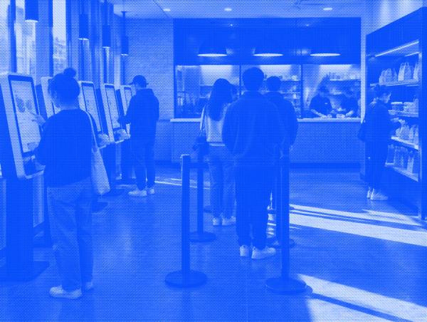 Where to put a restaurant kiosk: layout, queue and pickup