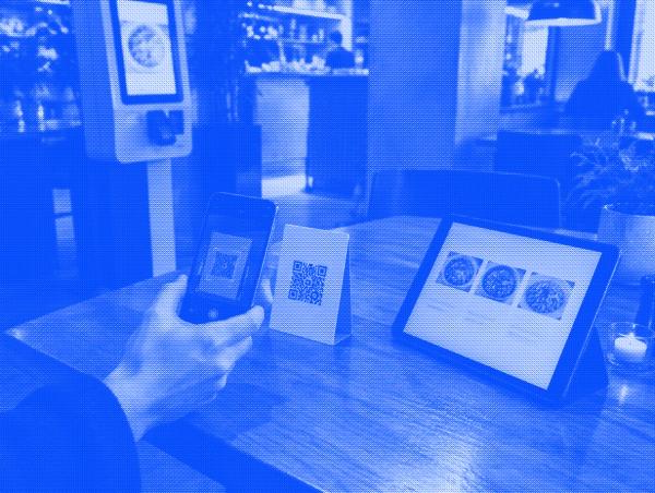 Kiosk, QR code or tabletop tablet: which ordering to add