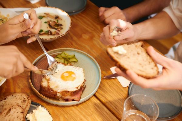 The State of Restaurant Phone Communication: Insights from 1 Million+ Calls