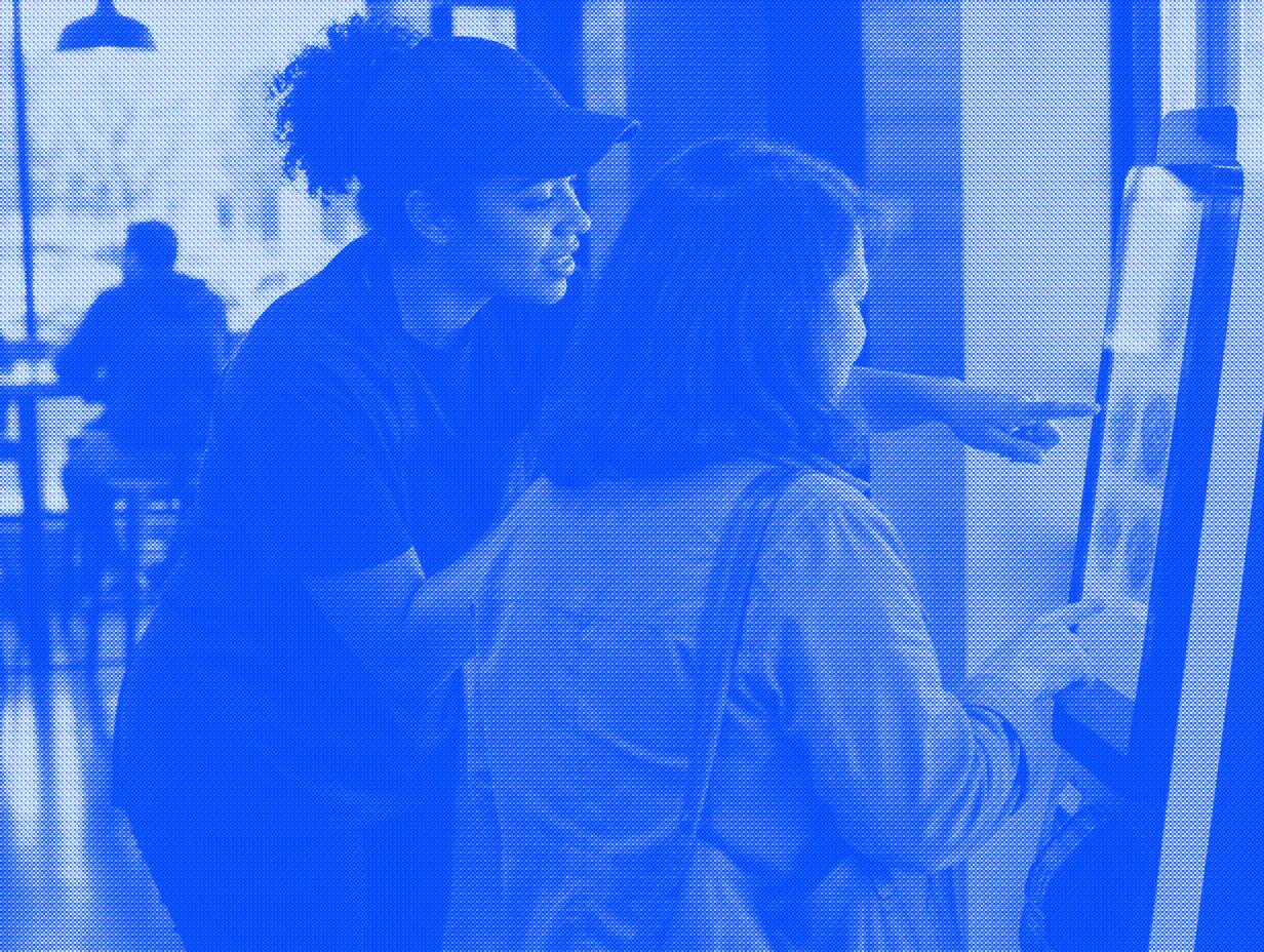 Kiosk staff help: where guests get stuck and who helps
