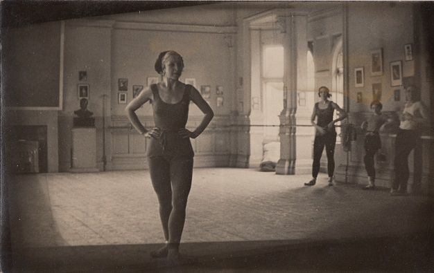 Ballet rehearsal No.3 [BR3]