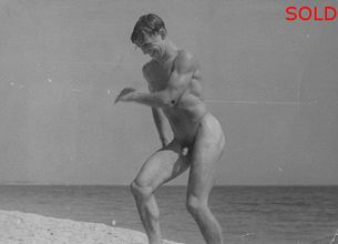 Naked male figure on beach, muscular pose [P27]
