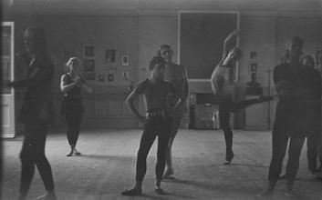 Ballet rehearsal No.2 [BR2]