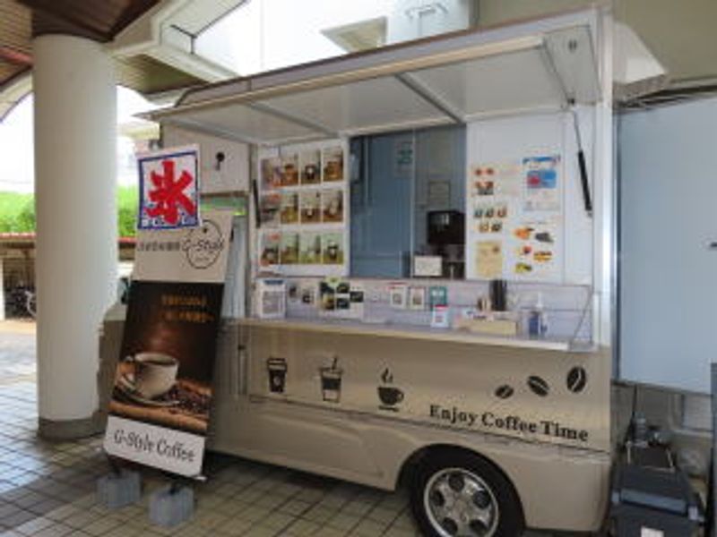 コーヒースタンドさん♪ まだ来られていない業者さんもありました。