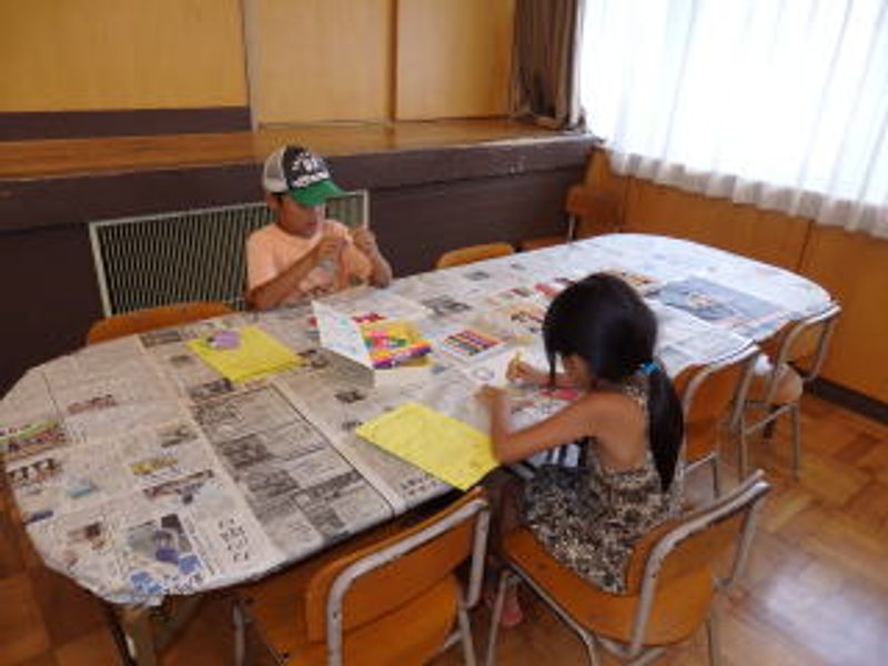 ここは…黄色かな…