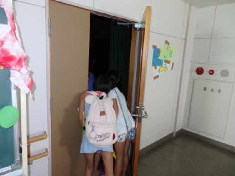 ん…
