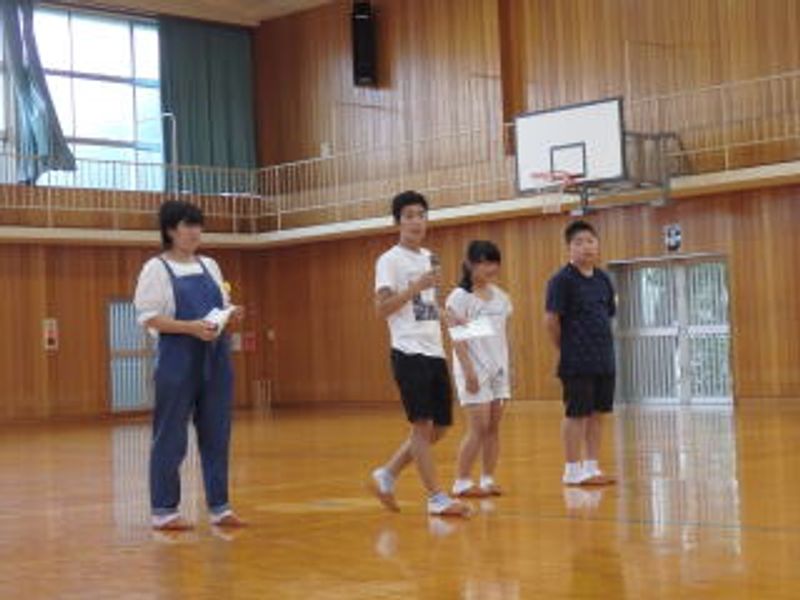 実行委員長による開会宣言…