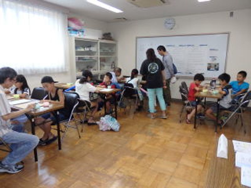 にぎわってます…