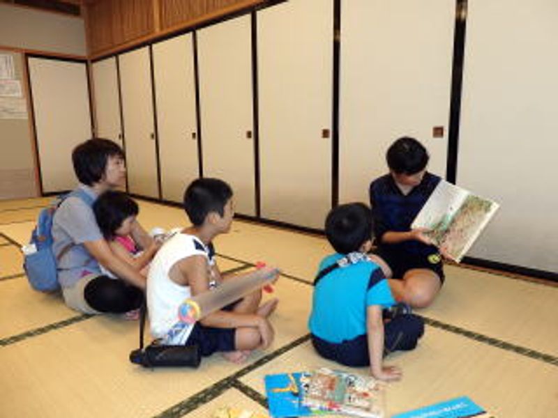「読み聞かせ」