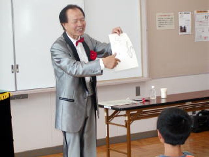 紙に書いたスプーンが…♪
