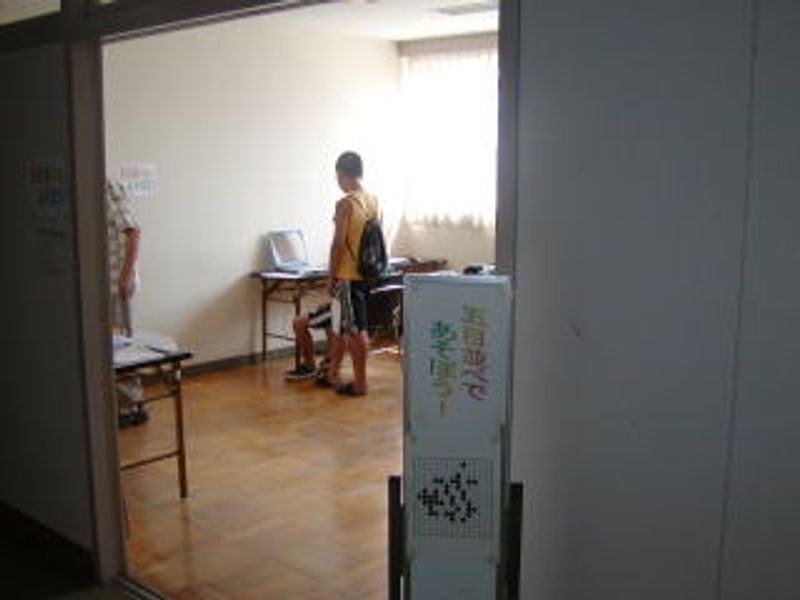 入口は…こんな感じ