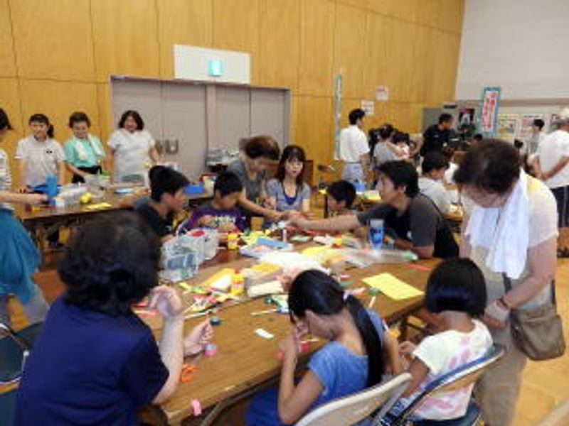 ひこーき製作中…